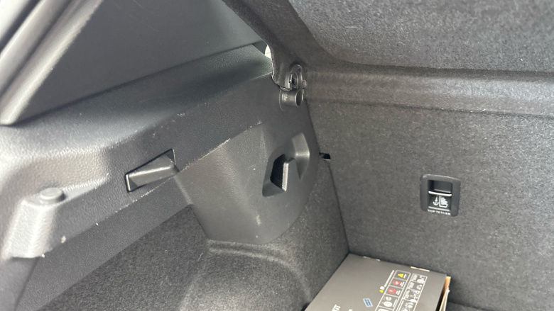 Volkswagen Golf 1.5 eTSI 150 R-Line 5dr DSG Petrol Hatchback